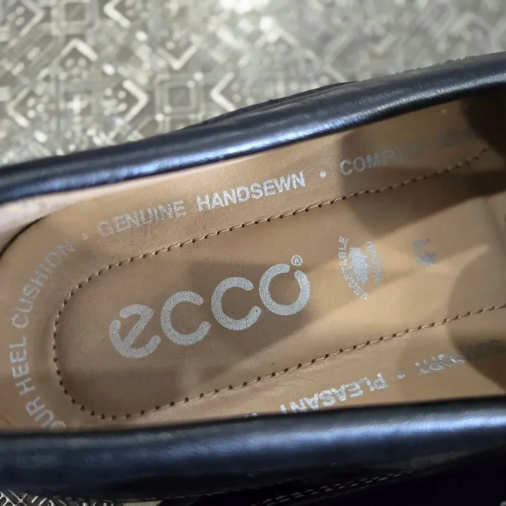 🐢 Ecco Classic Moc 2.0 Shoe.  Size 41 EU 7-7.5 US